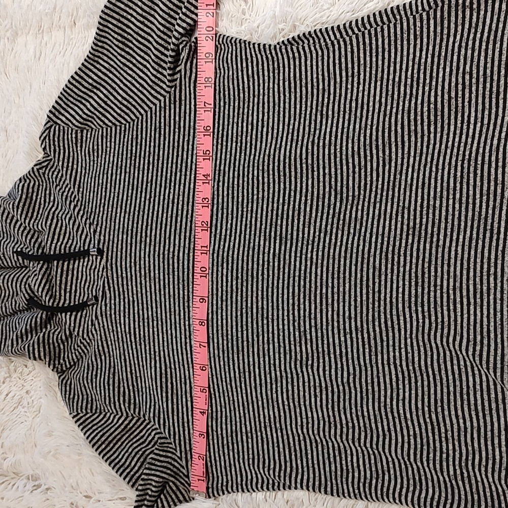 Premise Womens Cozy Hooded Tunic Top Black and Gray Striped Long Sleeve Size S - Picture 9 of 13